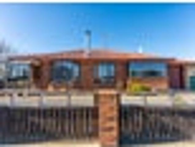 Apartment for sale in Kerrytown, Canterbury