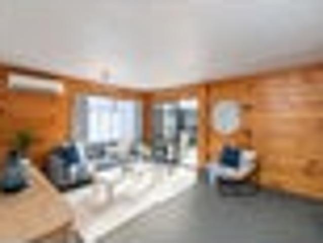Apartment for sale in Pauatahanui, Wellington