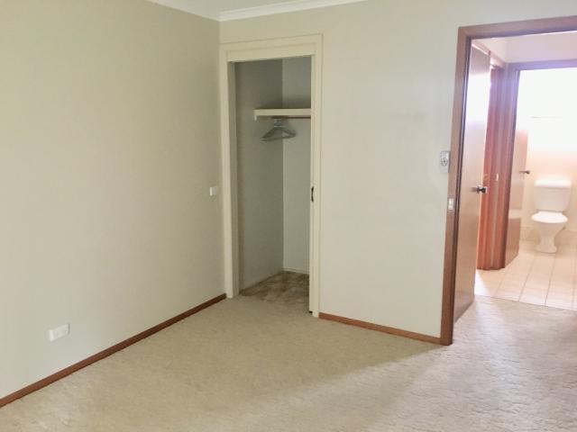 Townhouse for sale in Lavington, New South Wales