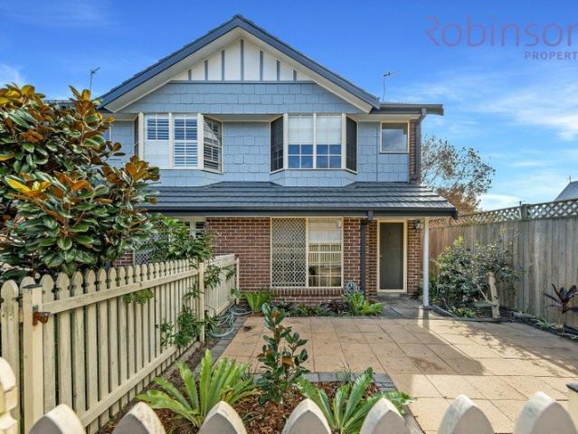 Townhouse for sale in Ambergate, New South Wales