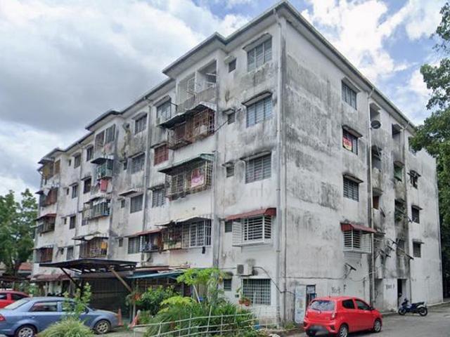 Flat for sale in Kajang, Langat