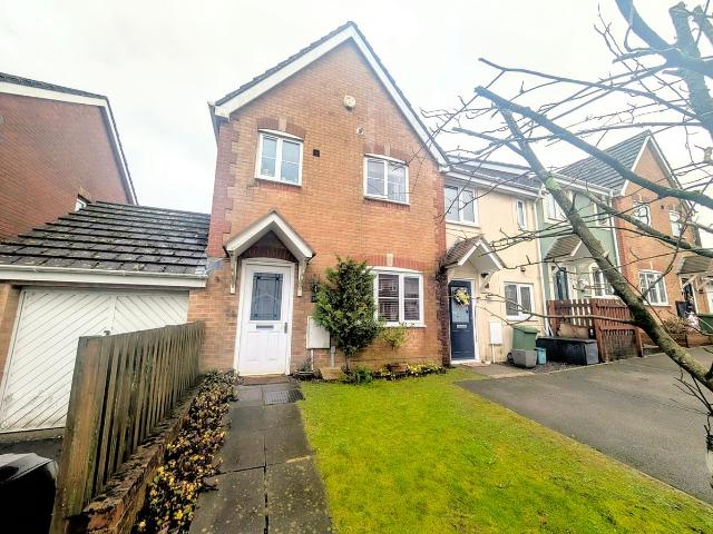 House for rent in Bryncae, Wales