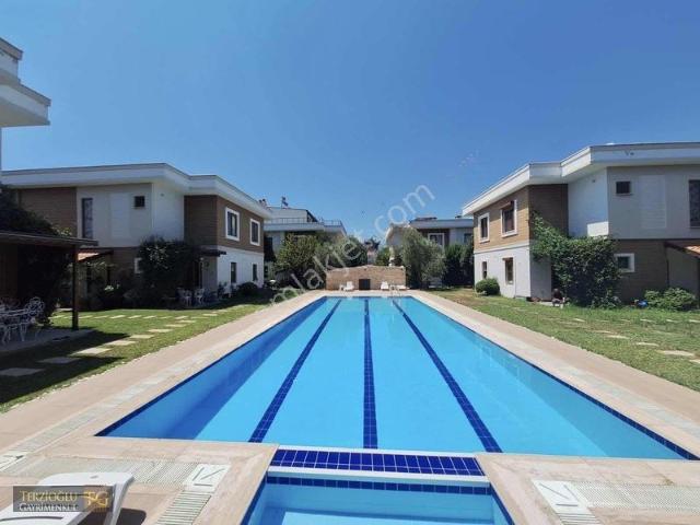 Edremit içerisinde kiralık Villa