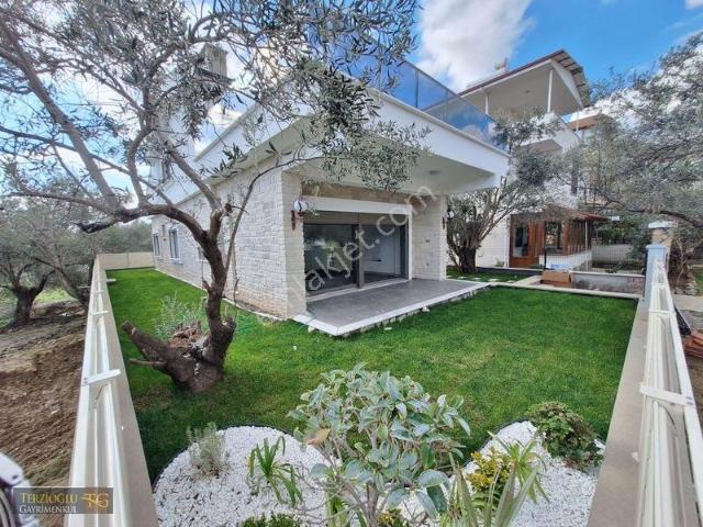 Edremit, Balikesir içerisinde satılık Villa