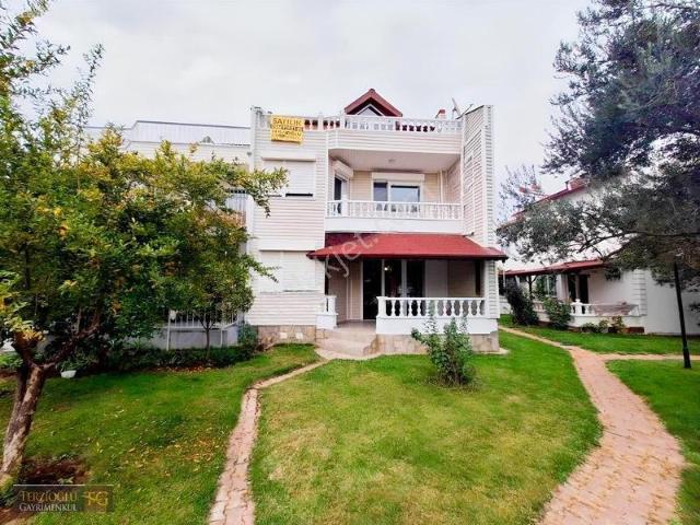 Edremit içerisinde satılık Villa