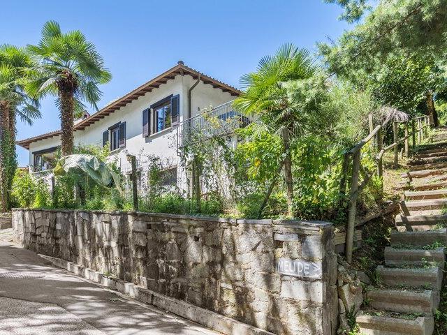 Haus kaufen in Aldesago, Tessin