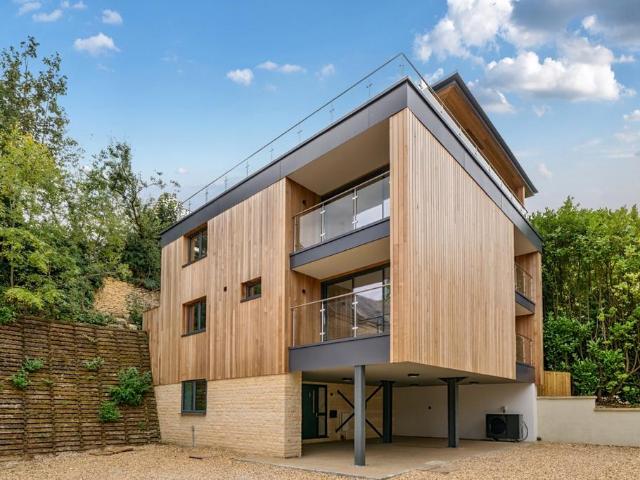House for rent in School House, Gloucestershire