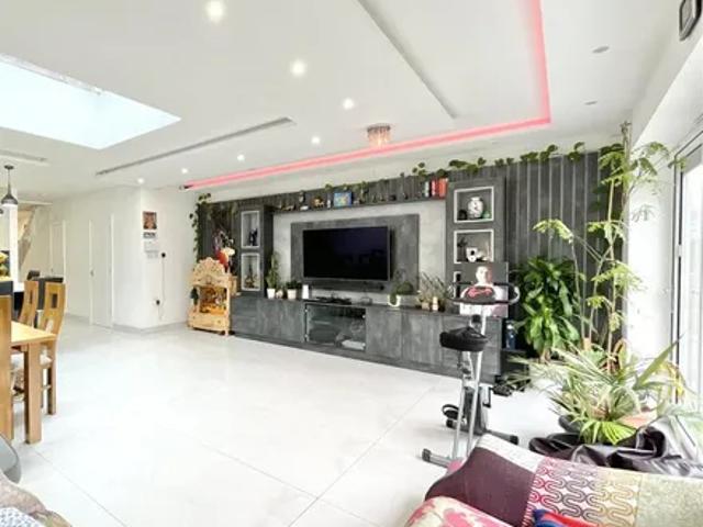 House for rent in Kingsbury, Greater London