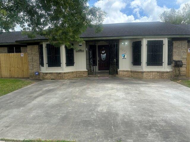 House for sale in La Marque, Texas