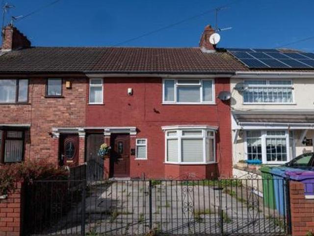 House for sale in Calderstones