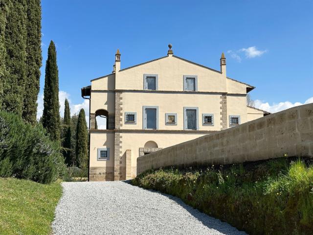 Casa in vendita a Monte Romano, Lazio