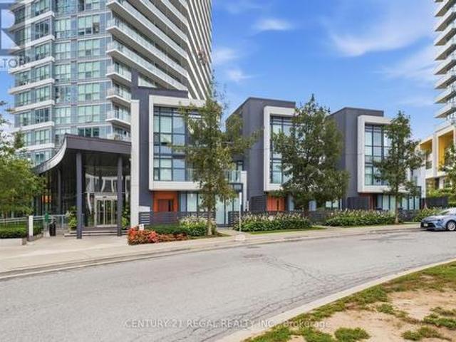 Townhouse for sale in Woburn, Ontario
