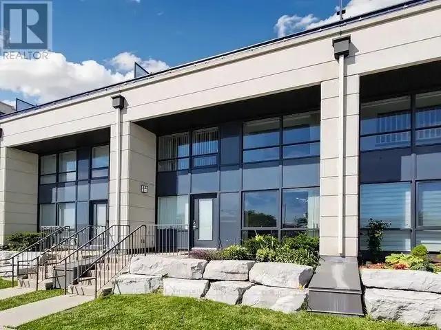 Townhouse for rent in Woodbridge, Vaughan