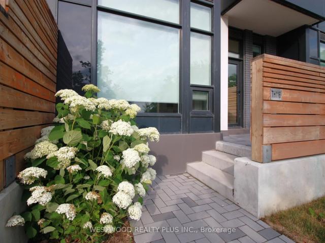 Condo for sale in York, Ontario
