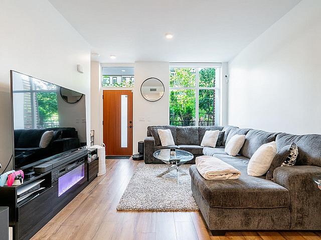 Condo for sale in Surrey, British Columbia