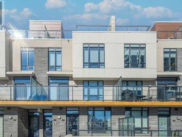 Townhouse for rent in Durham, Ontario