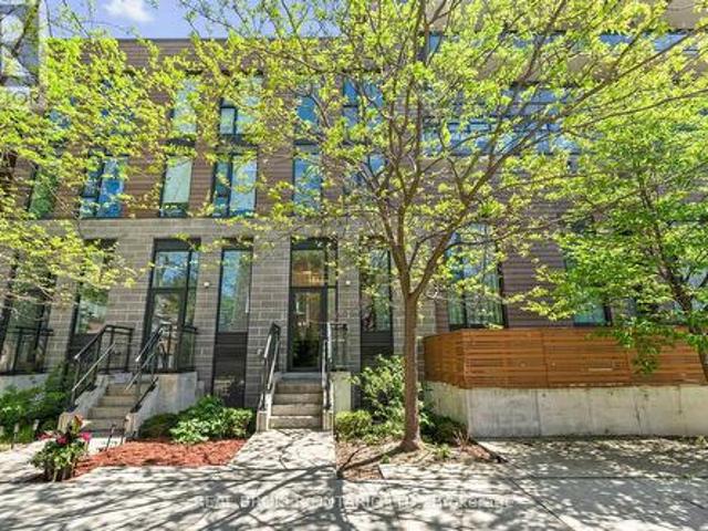 Townhouse for sale in Woburn, Ontario