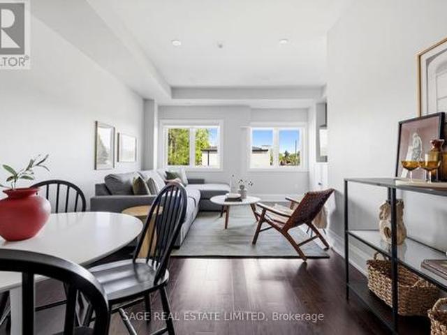 Townhouse for sale in Woburn, Ontario