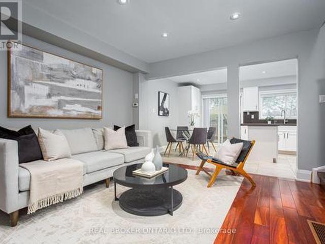 Townhouse for sale in Mississauga, Ontario