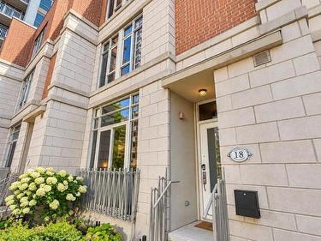 Townhouse for sale in Woburn, Ontario