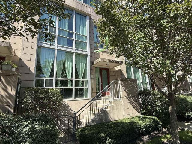 Condo for sale in Mississauga, Ontario
