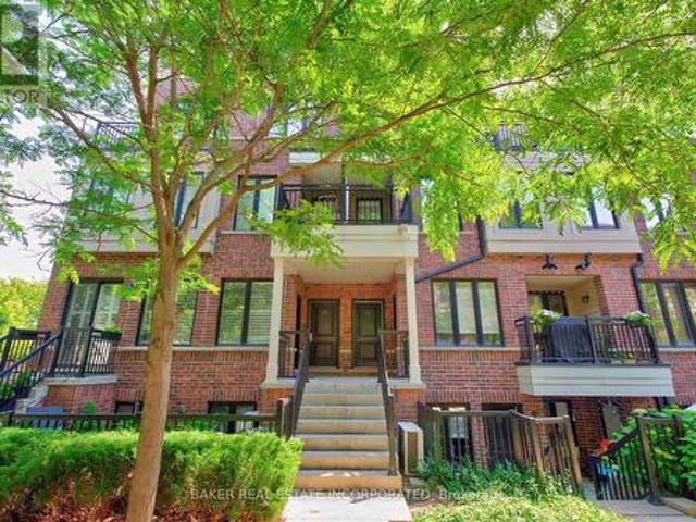Townhouse for sale in Woburn, Ontario