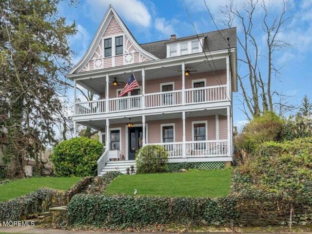 House for sale in Atlantic Highlands