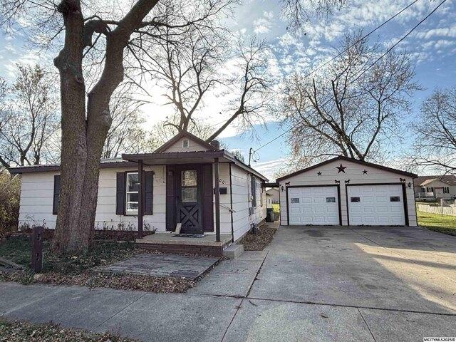 House for sale in Charles City, Iowa