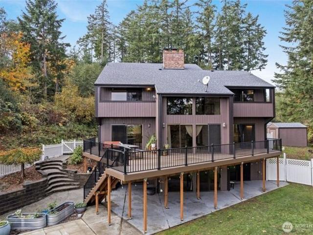 House for sale in Fox Island, Washington