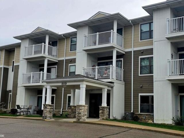 Condo for sale in Clear Lake, Iowa