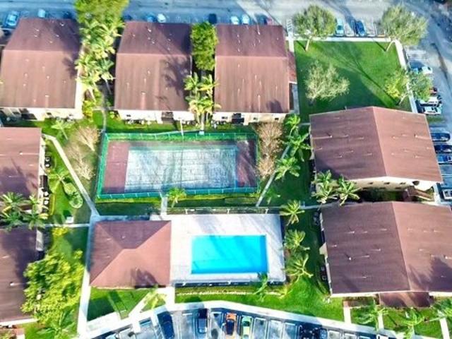Condo for sale in Greenacres