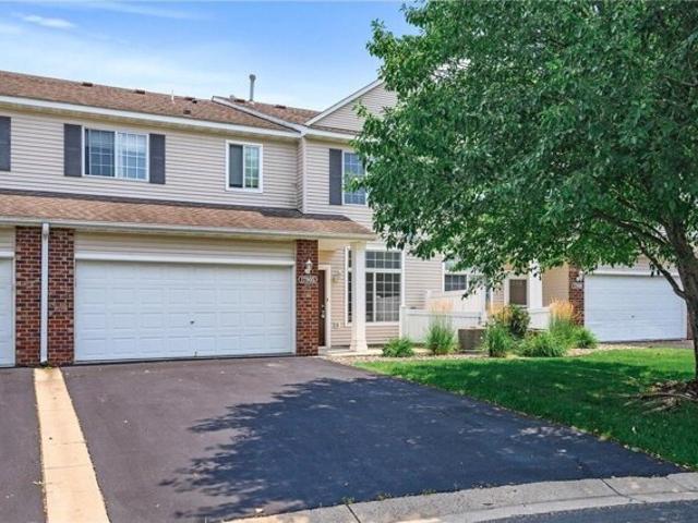 House for sale in Maple Grove House for sale in Maple Grove