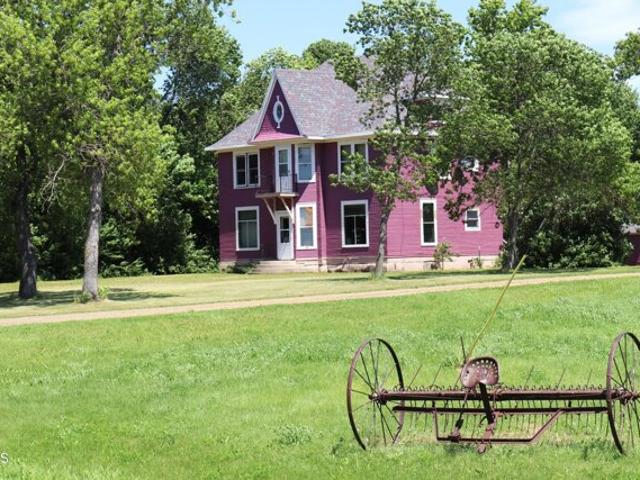 House for sale in Lakota