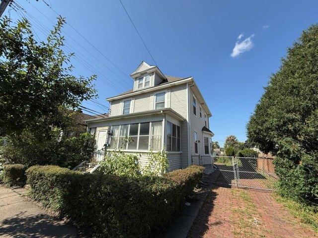 House for sale in Hennepin, Minnesota