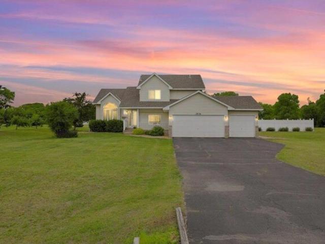 House for sale in Big Lake
