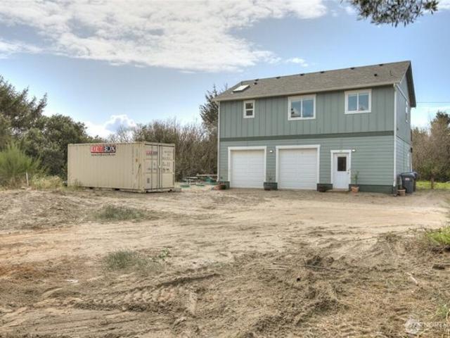 House for sale in Ocean Shores