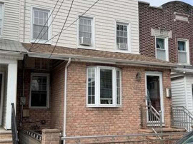 House for sale in Queens County, New York