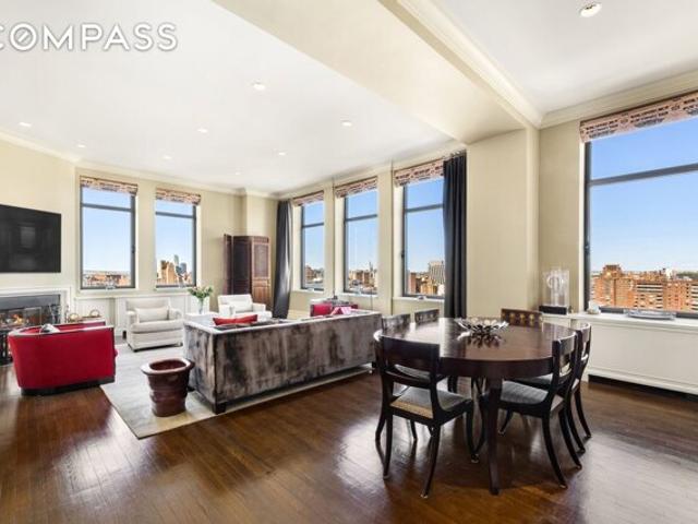 Condo for sale in Arverne, New York