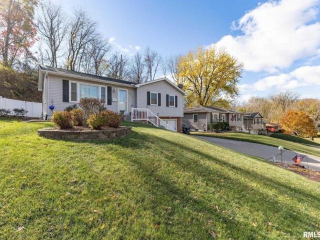 House for sale in Rock Island, Illinois