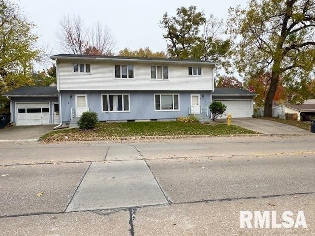 House for sale in Rock Island, Illinois