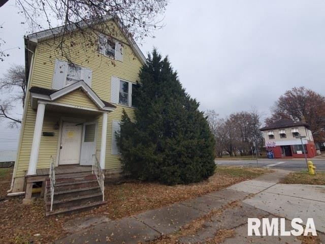 House for sale in Rock Island, Illinois
