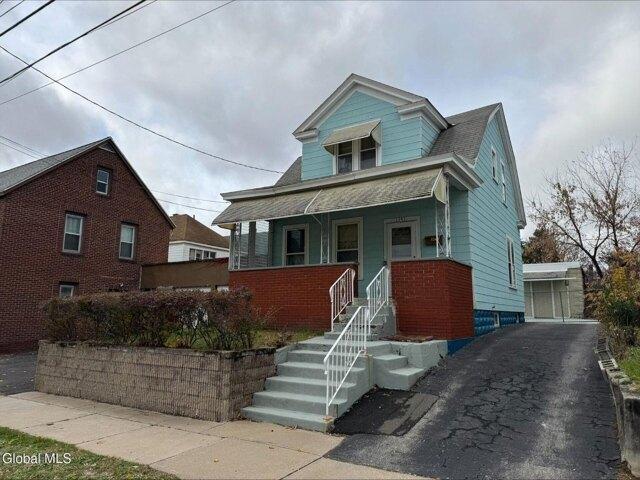 House for sale in Schenectady, New York
