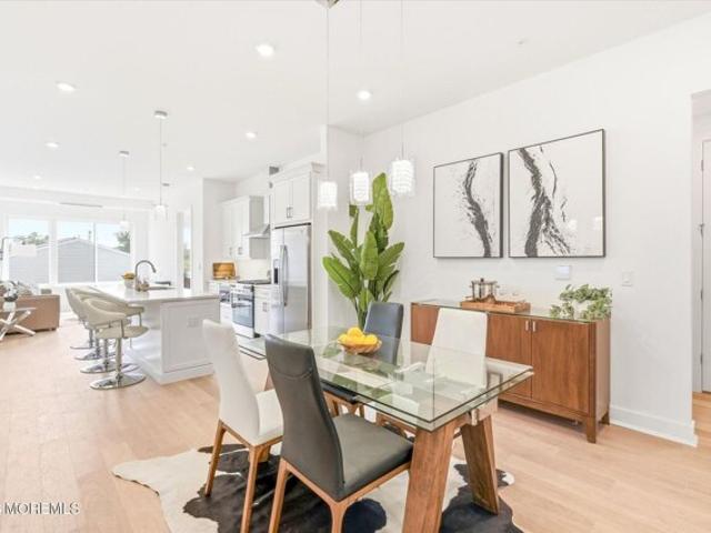 Condo for sale in Monmouth, New Jersey