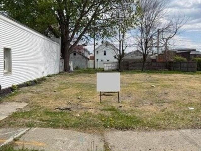 Land for sale in Watervliet, New York