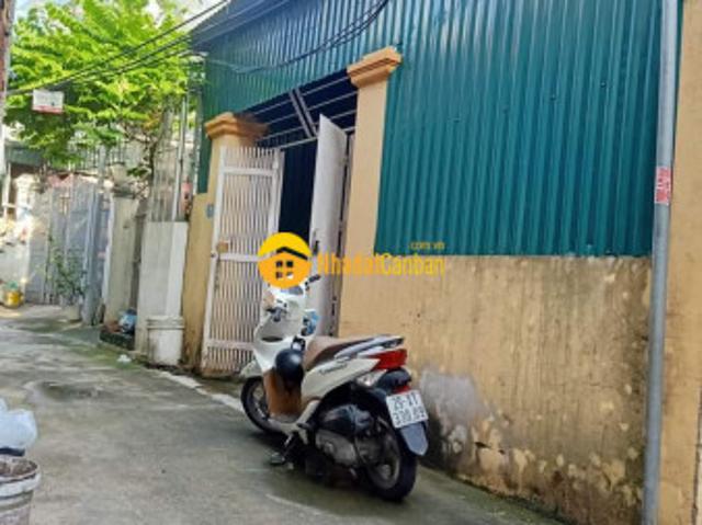 Nhà mặt phố bán