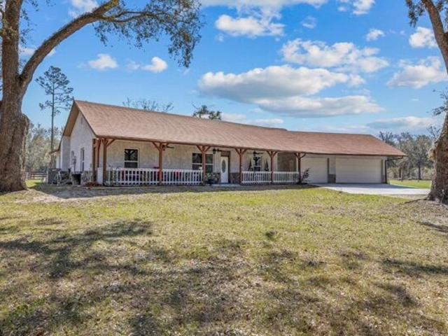 House for sale in Live Oak