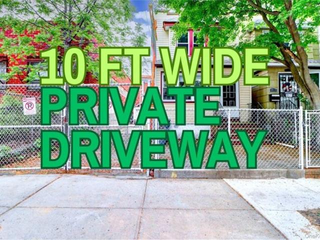 House for sale in Queens, Arverne