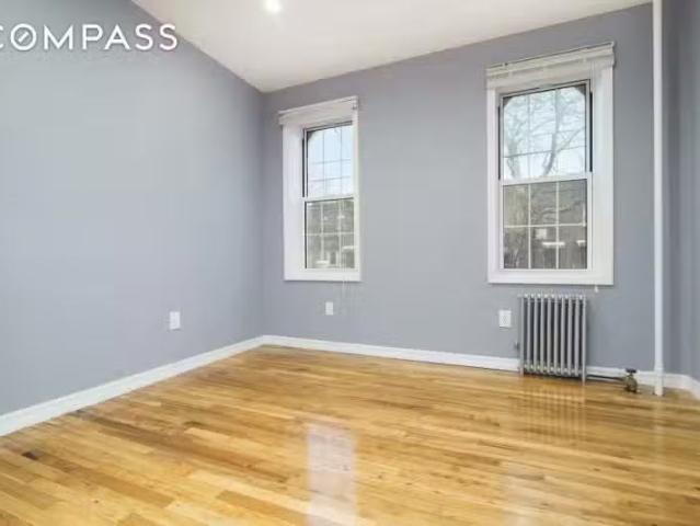 House for rent in Astoria