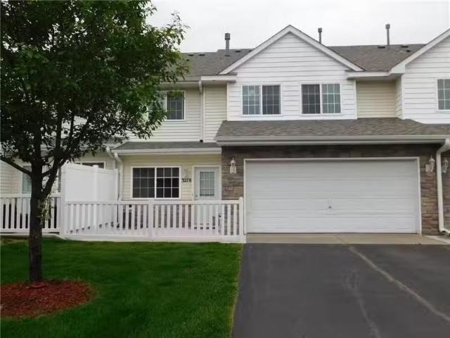 Condo for rent in Rosemount