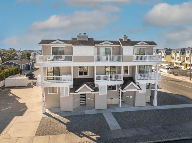 House for sale in Avalon
